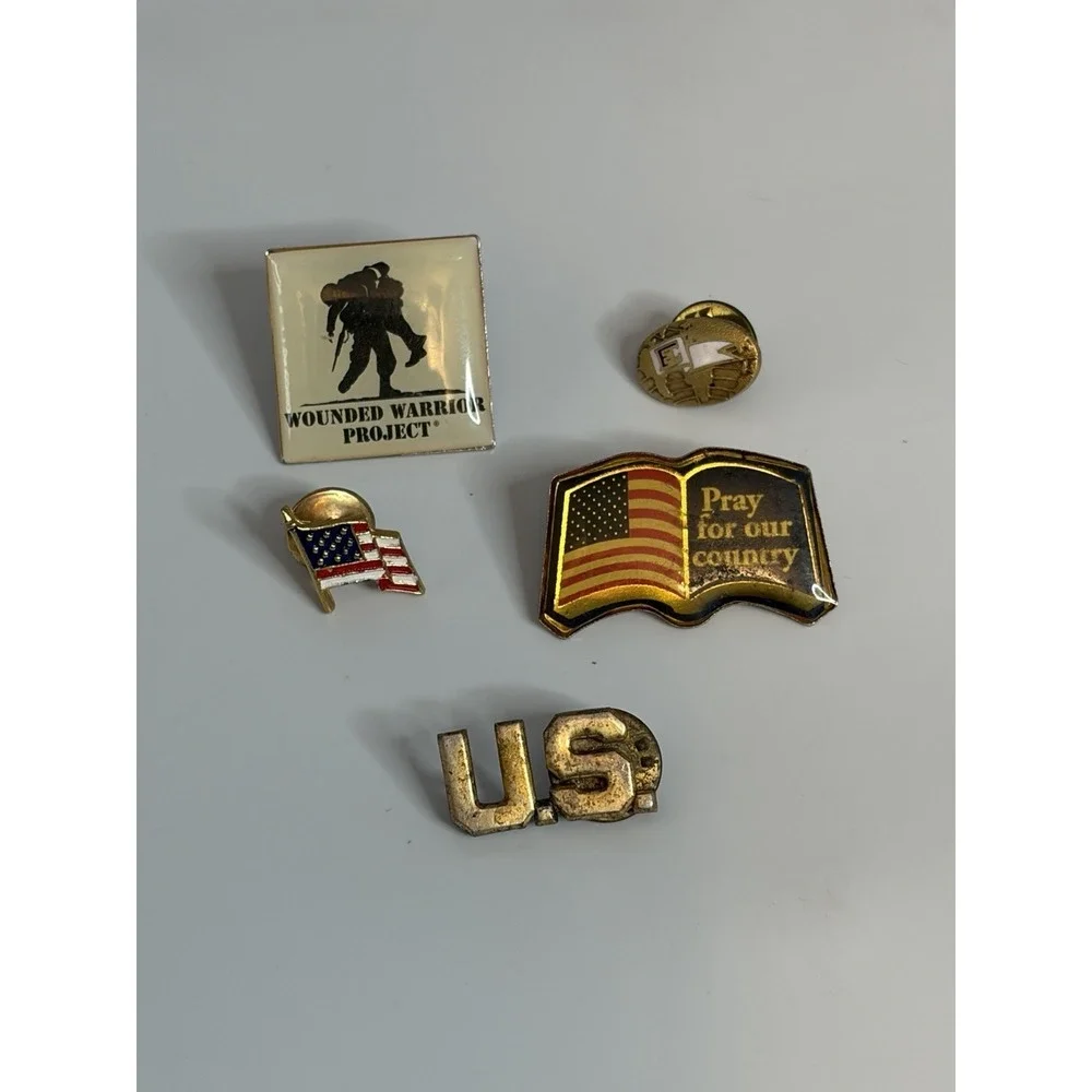Vintage Lot of 5 USA PATRIOTIC FLAG Military Random Mixed Lot Lapel Pins
